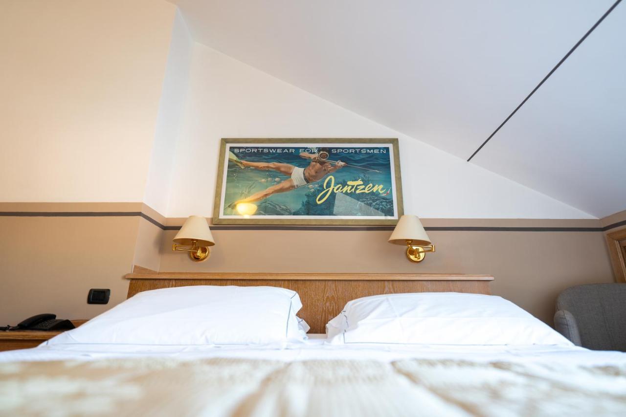 Hotel Ligure Αλάσιο Εξωτερικό φωτογραφία