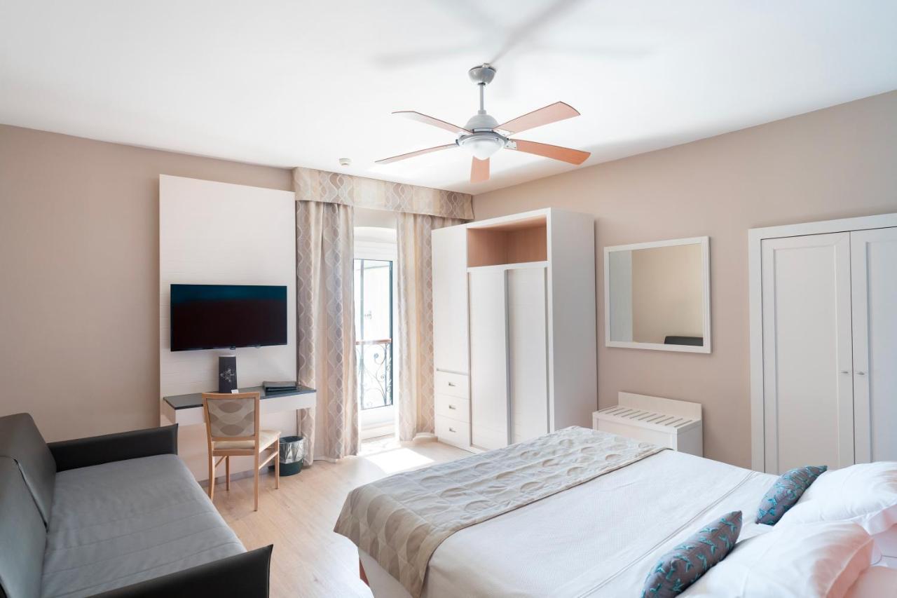 Hotel Ligure Αλάσιο Εξωτερικό φωτογραφία