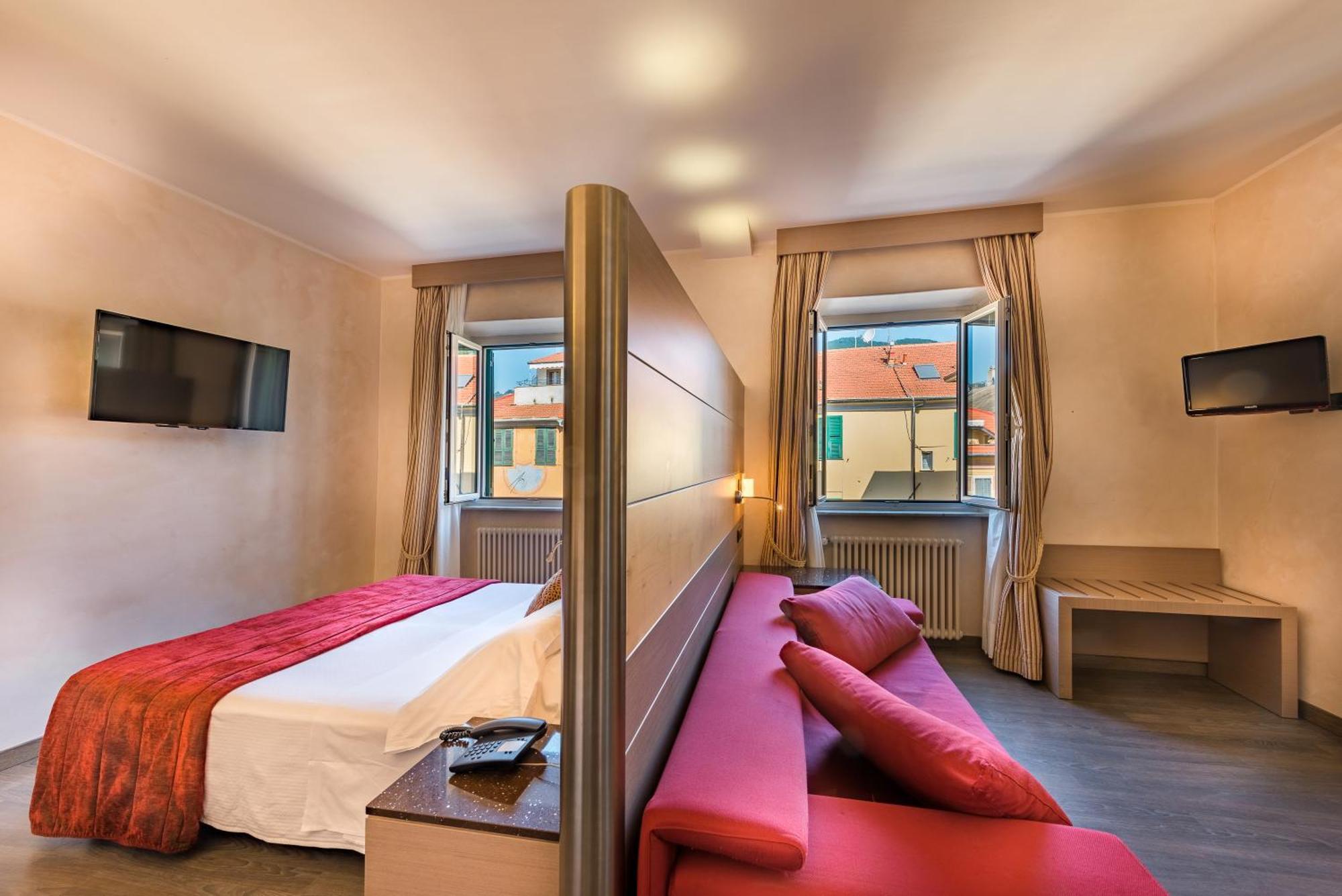Hotel Ligure Αλάσιο Εξωτερικό φωτογραφία