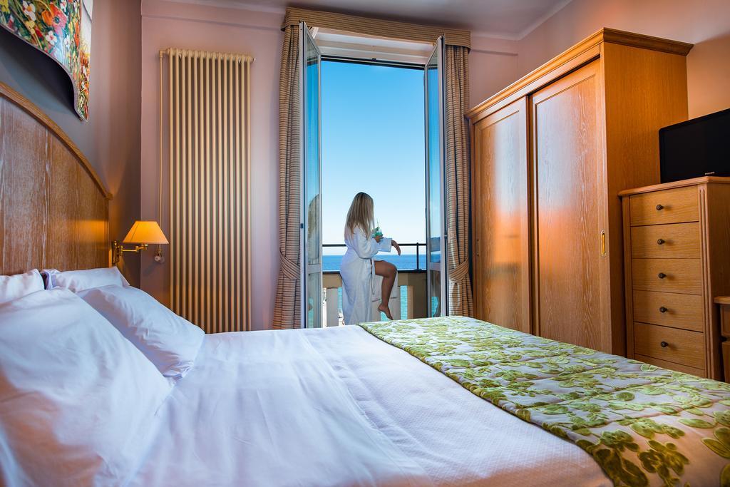 Hotel Ligure Αλάσιο Εξωτερικό φωτογραφία