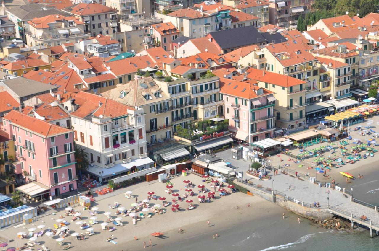 Hotel Ligure Αλάσιο Εξωτερικό φωτογραφία
